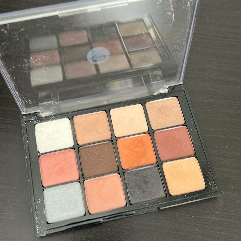 VISEART | 05 Sultry muse eyeshadow palette